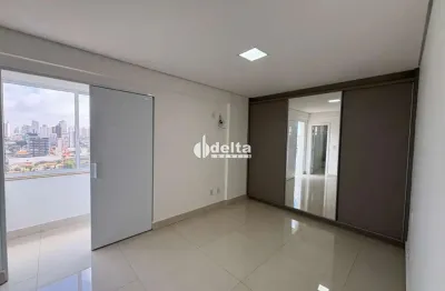 Cobertura com 4 quartos para alugar na Rua Tabajaras, 556448, Tabajaras, Uberlândia