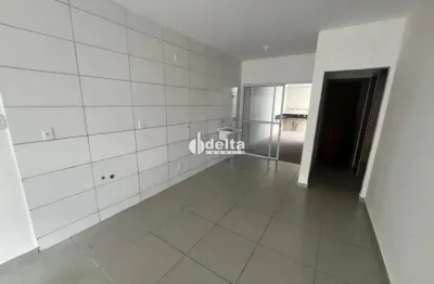 Casa no condomínio recando do sovi disponível para locação em uberlândia-mg