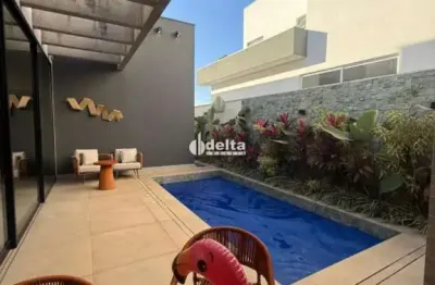 Casa residencial em condomínio disponível para locação no bairro gávea em uberlândia-mg