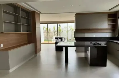 Casa residencial em condomínio disponível para locação no bairro granja marileusa em uberlândia-mg.