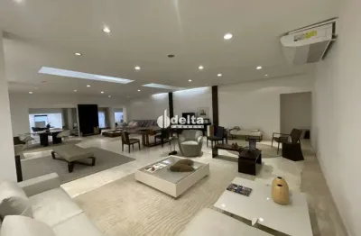 Loja disponível para locação no bairro martins em uberlândia-mg.