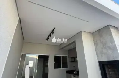 Casa disponível para locação no bairro novo mundo em uberlândia-mg