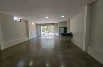 Loja disponível para locação no bairro jardim brasília em uberlândia-mg.