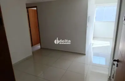 Apartamento com 2 quartos disponível para locação no bairro santa mônica em uberlândia-mg.