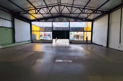 Galpão comercial disponível para locação no bairro santa mônica em uberlândia-mg.