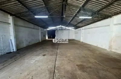 Galpão disponível para locação no bairro marta helena em uberlândia-mg.