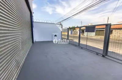 Galpão disponível para locação no bairro nossa senhora das graças em uberlândia-mg.