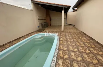 Casa residencial com 4 quartos disponível para locação no bairro cidade jardim em uberlândia-mg.