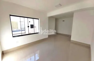 Casa comercial disponível para locação no bairro osvaldo rezende em uberlândia-mg.
