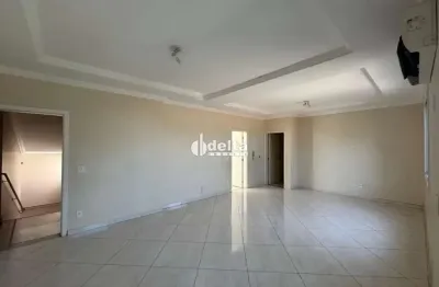 Apartamento com 3 quartos disponível para locação no bairro saraiva em uberlândia-mg.