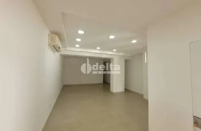 Loja disponível para locação no bairro centro em uberlândia - mg.