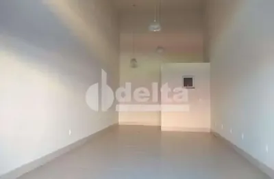 Loja disponível para locação no bairro shopping park em uberlândia-mg.