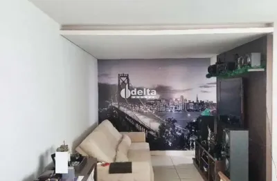 Apartamento mobiliado com 3 quartos sendo 1 suíte, disponível para locação no bairro tibery em uberlândia-mg