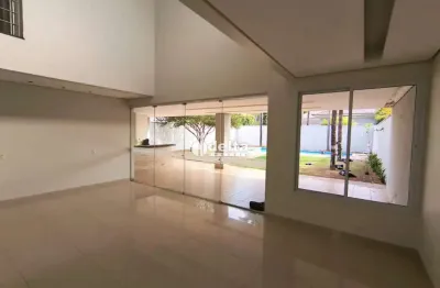 Casa em condomínio com 4 quartos sendo 4 suítes disponível para locação no bairro jardim karaíba em uberlândia - mg.