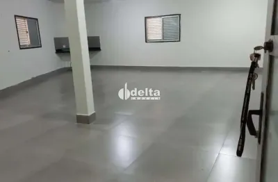 Sala disponível para locação no bairro cazeca em uberlândia-mg