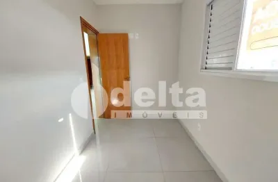 Apartamento com 2 quartos sendo 1 suite disponível para locação no bairro martins em uberlândia-mg
