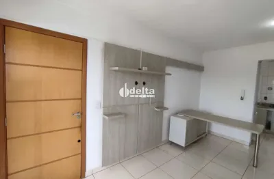 Apartamento com 2 quartos sendo 1 suíte, disponível para locação no bairro santa mônica em uberlândia-mg