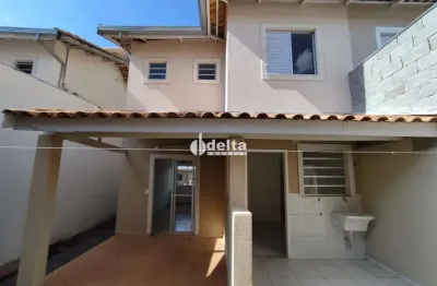 Casa em condomínio com 3 quartos sendo 1 suíte, disponível para locação no bairro morada da colina em uberlândia-mg