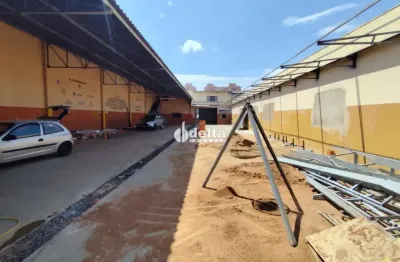 Loja comercial disponível para locação no bairro martins em uberlândia - mg.