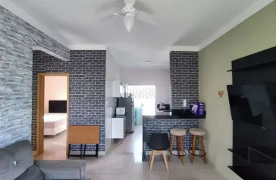 Apartamento com 2 quartos sendo 1 suite, disponível para locação no bairro santa mônica em uberlândia-mg