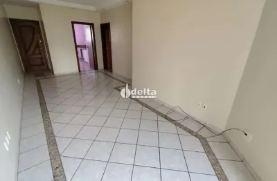 Apartamento com 3 quartos e 1 suíte disponível para locação no bairro santa mônica em uberlândia-mg.