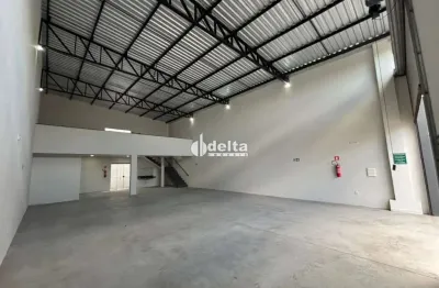 Galpão comercial disponível para locação no bairro planalto em uberlândia-mg