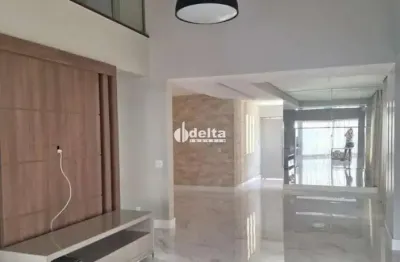 Casa em condomínio com 3 quartos e 3 suítes disponível para locação no bairro bosque dos buritis em uberlândia-mg