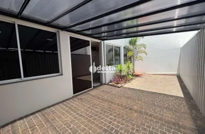 Casa comercial disponível para locação no bairro jardim patrícia  em uberlândia-mg