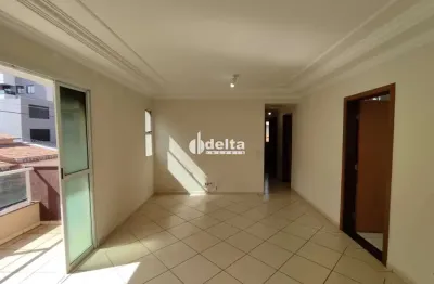 Apartamento com 3 quartos sendo 1 suíte, disponível para locação no bairro santa mônica em uberlândia-mg