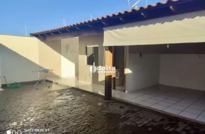 Casa residencial com 3 quartos sendo 1 suítes disponível para locação e venda no bairro jardim botânico em uberlândia-mg