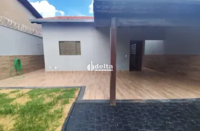 Casa residencial com 3 quartos sendo 1 suíte disponível para locação no bairro laranjeiras em uberlândia-mg.