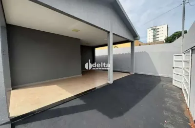 Casa residencial e comercial com 3 quartos sendo 1 suíte disponível para locação no bairro tubalina em uberlândia-mg