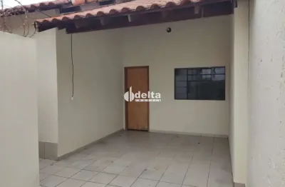 Casa residencial com 2 quartos, disponível para locação no bairro jardim patrícia em uberlândia-mg