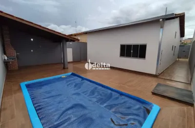 Casa com 3 quartos sendo 1 suíte disponível para locação no bairro jardim patrícia em uberlândia-mg.