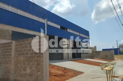 Ponto comercial para alugar na Avenida Victor Alves Pereira, 586348, Novo Mundo, Uberlândia