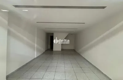 Loja disponível para locação no bairro centro em uberlândia-mg.