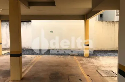 Apartamento  com 3 quartos sendo 1 suíte, disponível para locação no bairro martins em uberlândia-mg