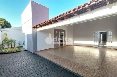 Casa mobiliada residencial com 3 quartos, disponível para locação no bairro santa mônica em uberlândia-mg