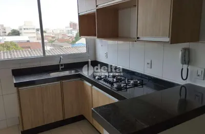Apartamento com 2 quartos sendo 1 suíte, disponível para locação no bairro santa mônica em uberlândia-mg