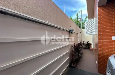 Casa residencial disponível para locação e  venda no bairro Fundinho em Uberlândia-MG