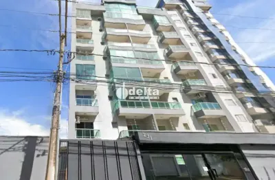 Apartamento Próximo ao Praia Clube com 3 quartos sendo 1 suíte, disponível para locação no bairro Copacabana em Uberlândia-MG
