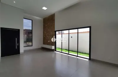 Casa residencial disponível para locação no bairro Novo Mundo em Uberlândia-MG