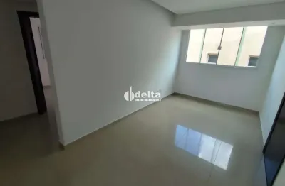Apartamento com 2 quartos sendo 1 com suíte disponível para locação no bairro Santa Mônica em Uberlândia-MG