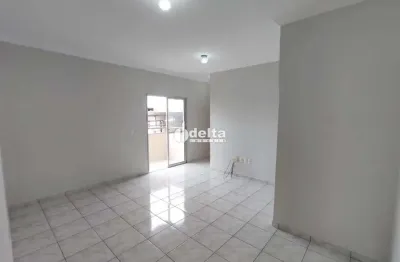 Apartamento com 2 quartos sendo 1 suíte disponível para venda no bairro Santa Mônica em Uberlândia-MG