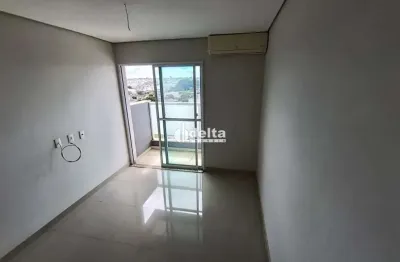 Apartamento com 3 quartos sendo 1 suíte disponível para locação e venda no bairro Umuarama em Uberlândia-MG