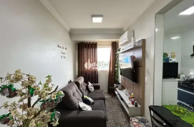 Apartamento mobiliado e planejado com 2 quartos sendo 1 suíte no Bairro Santa Mônica em Uberlândia-MG