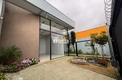 Casa com 2 quartos sendo 1 suíte  disponível no bairro Pampulha Uberlândia-MG