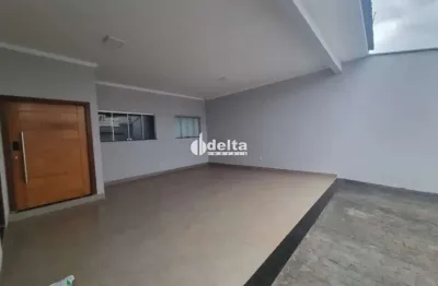 Casa com 3 quartos sendo 1 suíte disponível no bairro Santa Mônica Uberlândia-MG