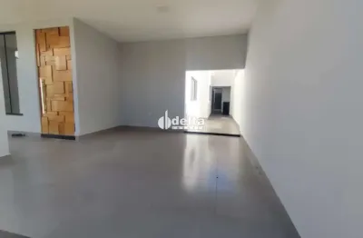 Casa residencial com 3 quartos sendo 1 suíte disponível para locação no bairro Alto Umuarama em Uberlândia-MG