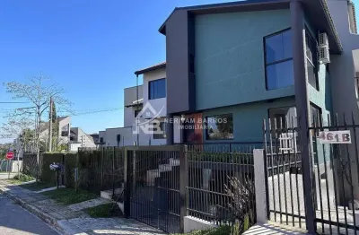 Sobrado à venda com 3 pavimentos no bairro uberaba – curitiba!